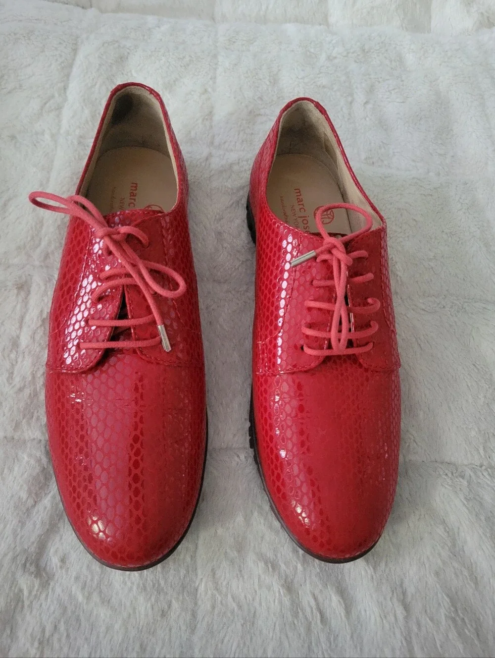 Marc Joseph New York Women’s Red Lace-Up Athletic Oxfords with Textured Upper
